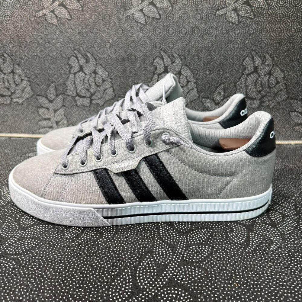 Adidas Daill 3.0 Men Gray & Black Canvas Low-Top Sneakers Size 11.5 Casual Shoes